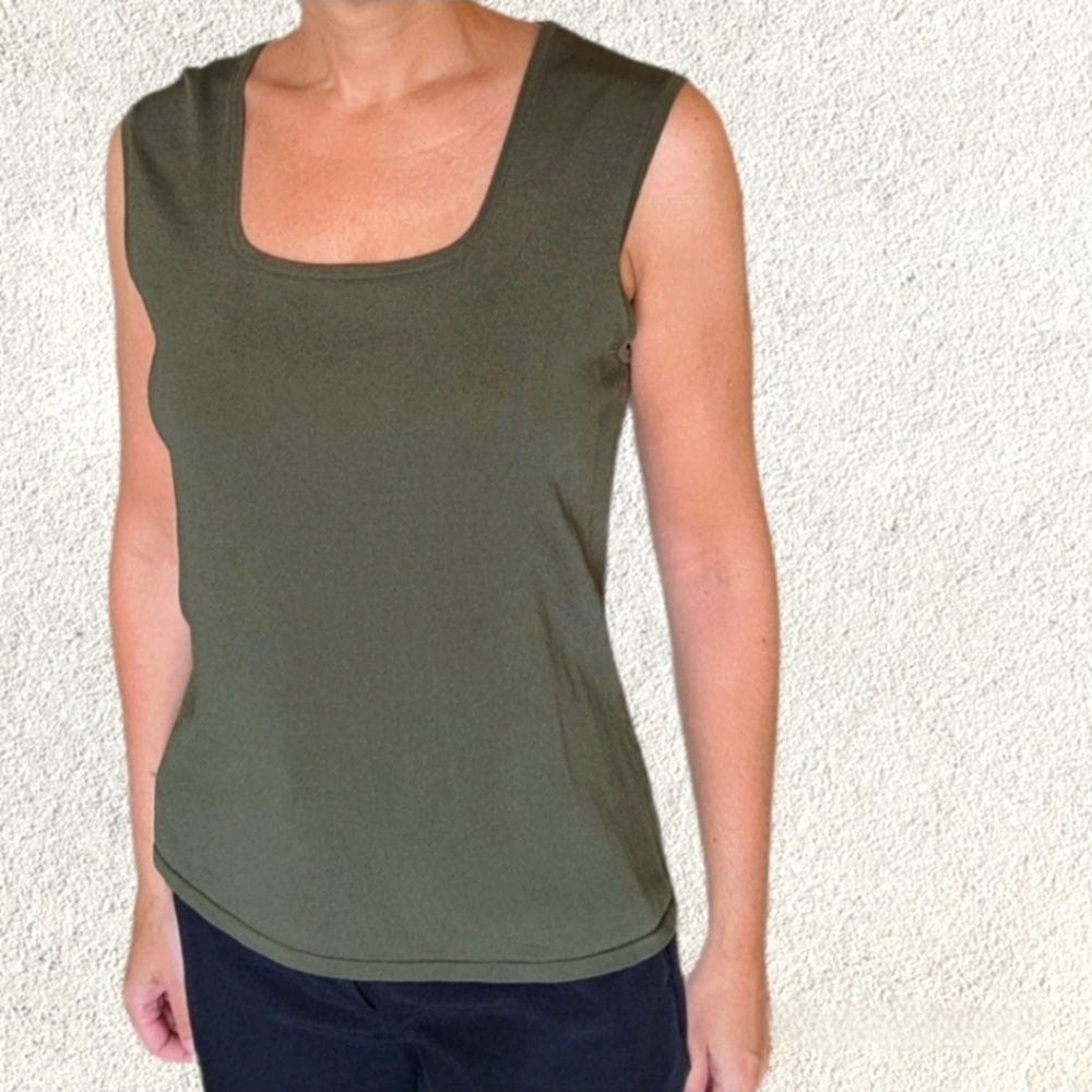 Olive green tank top - L